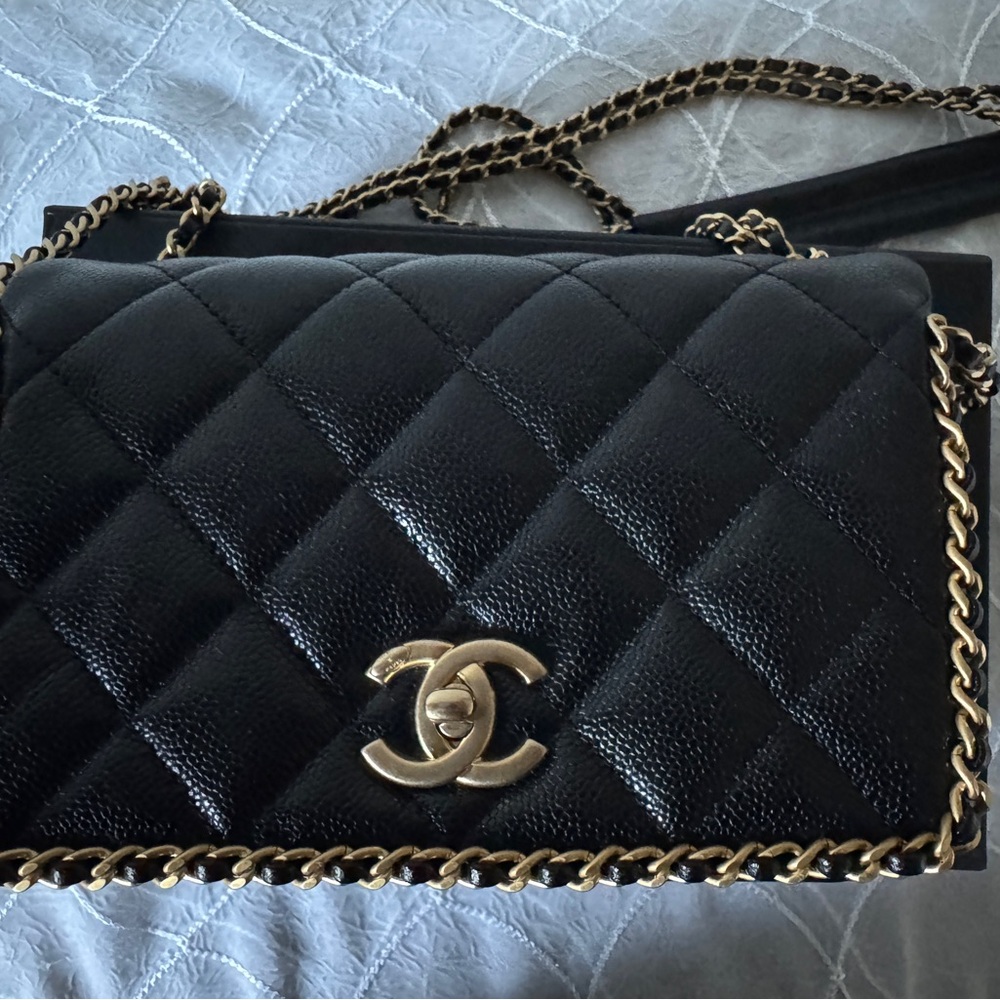 Chanel Black Quilted Leather Bag - Picture 10 of 17